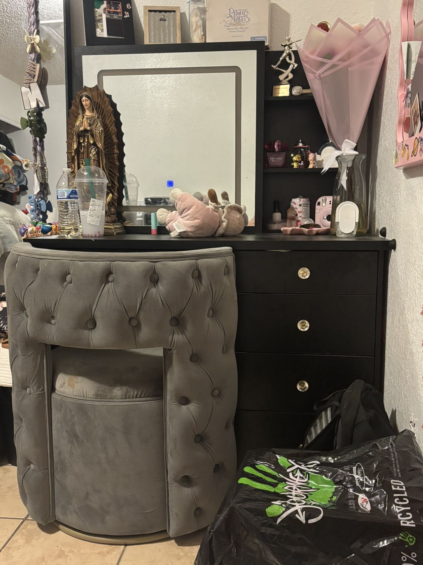 2-black Vanity
