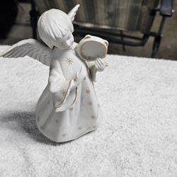 porcelain angel music box *MAKE AN OFFER *