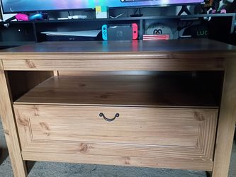 Free nightstand/tv stand! Needs tightened down