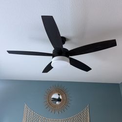 Ceiling Fan With Remote *read discription*