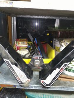 Trailer hitch alignment hitch