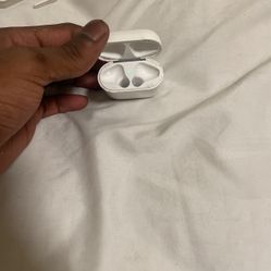 AirPods Gen 2 Case