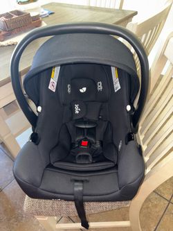 Joie infant carseat