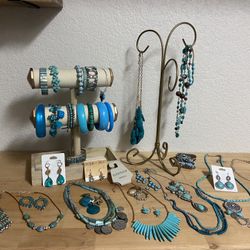 Over 2.5 Lbs Of Blue Toned Jewelry 