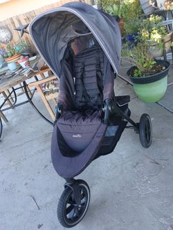 Evenflo 3-Wheel Jogging Stroller