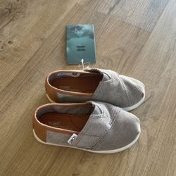 Tom’s Toddler Shoes 8