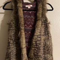 XS Faux Fur Hooded Vest 