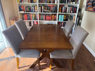 Dining Table & Chairs
