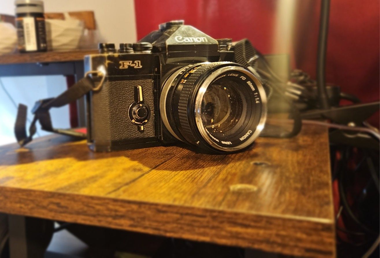 Canon F1 (Early)