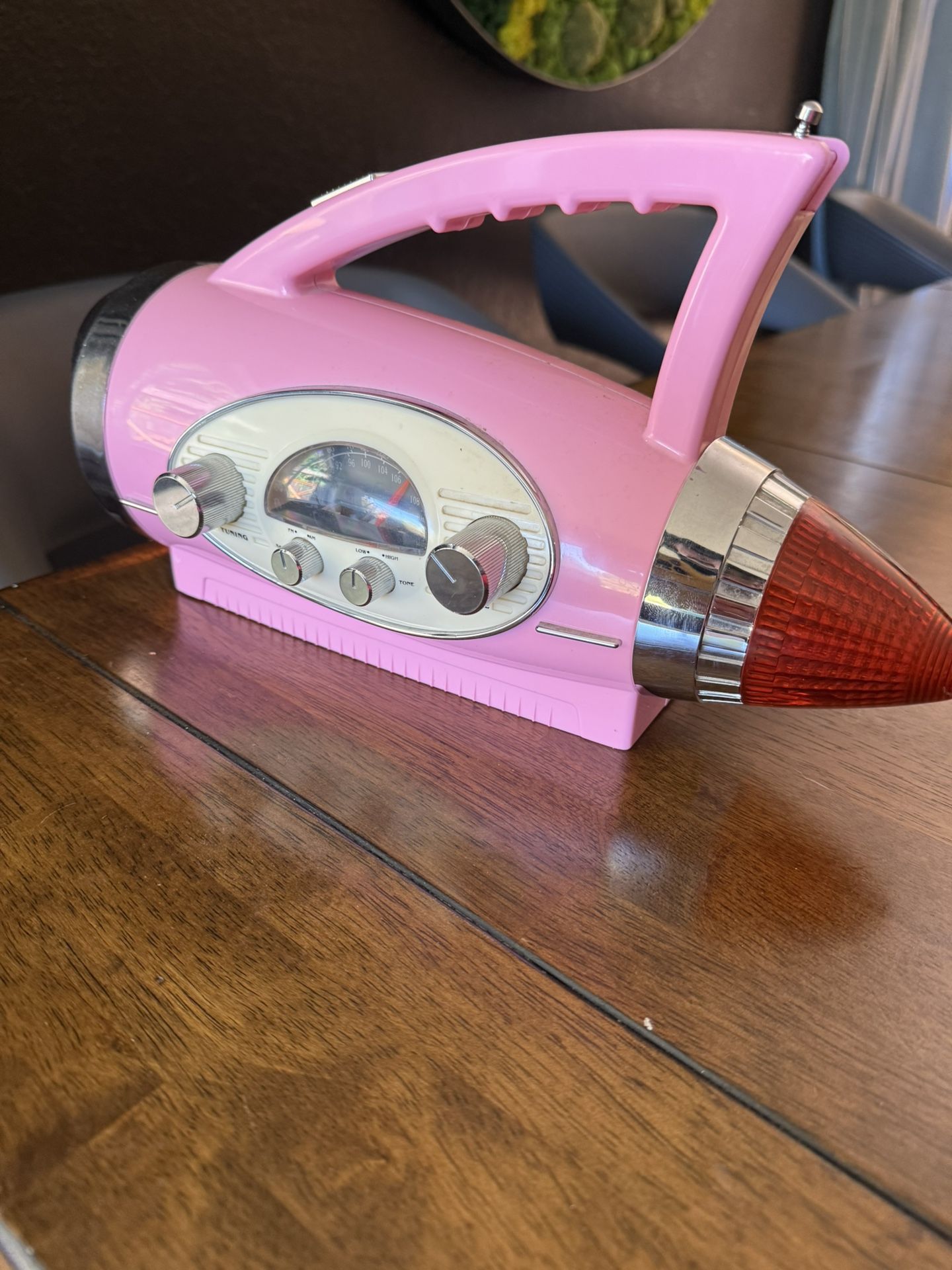 Wing Light Cadillac Style Flashlight/ Radio