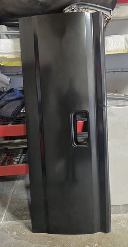 Chevy Silverado Tailgate