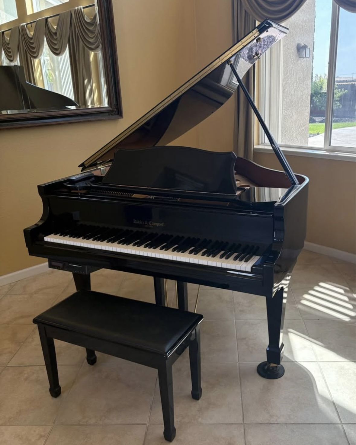 Baby Grand Piano Kohler & Campbell