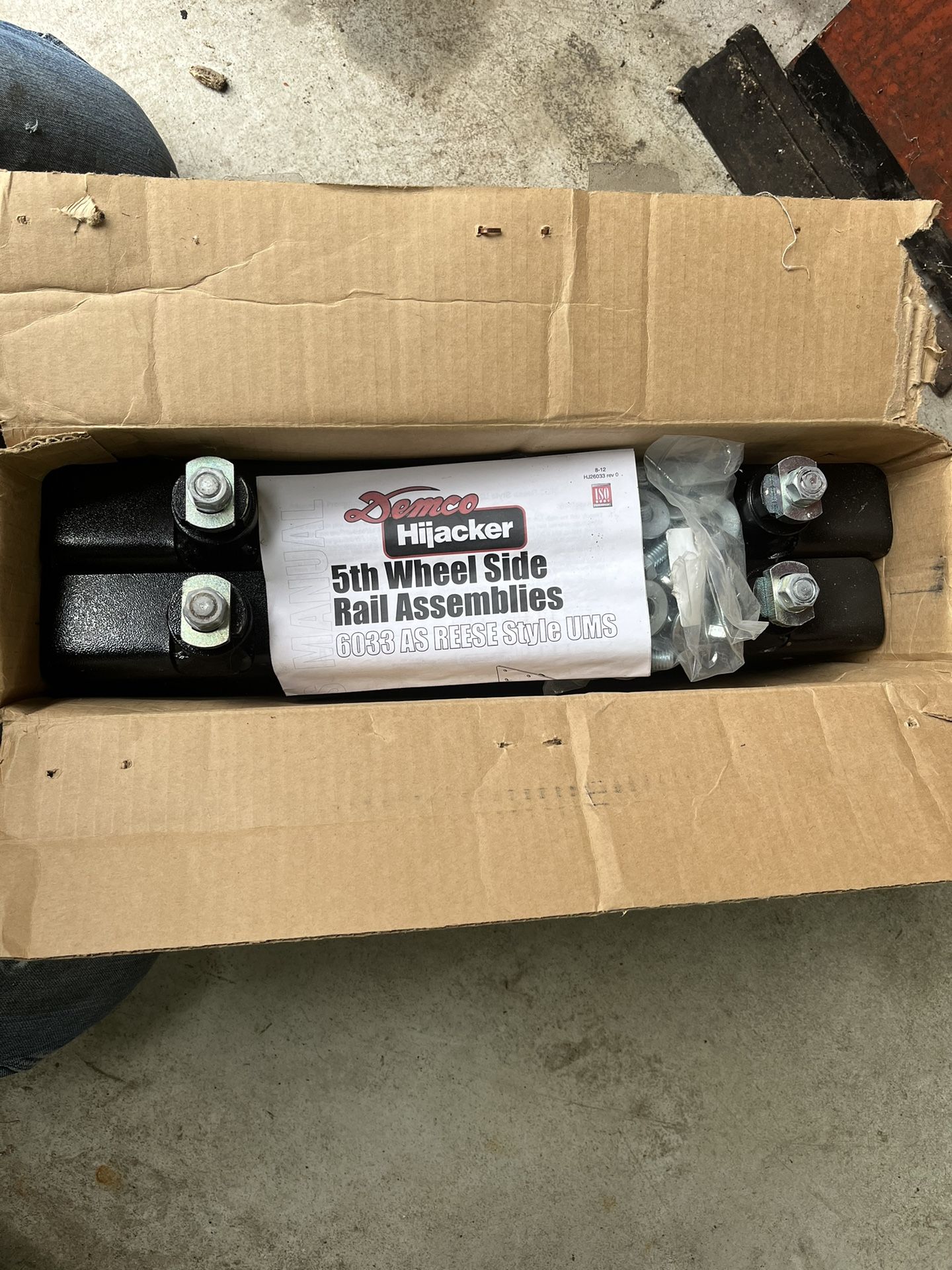 Demco 5th wheel Rail Assembly 6033