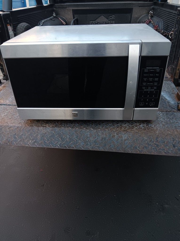 Microwave In Working Condition 