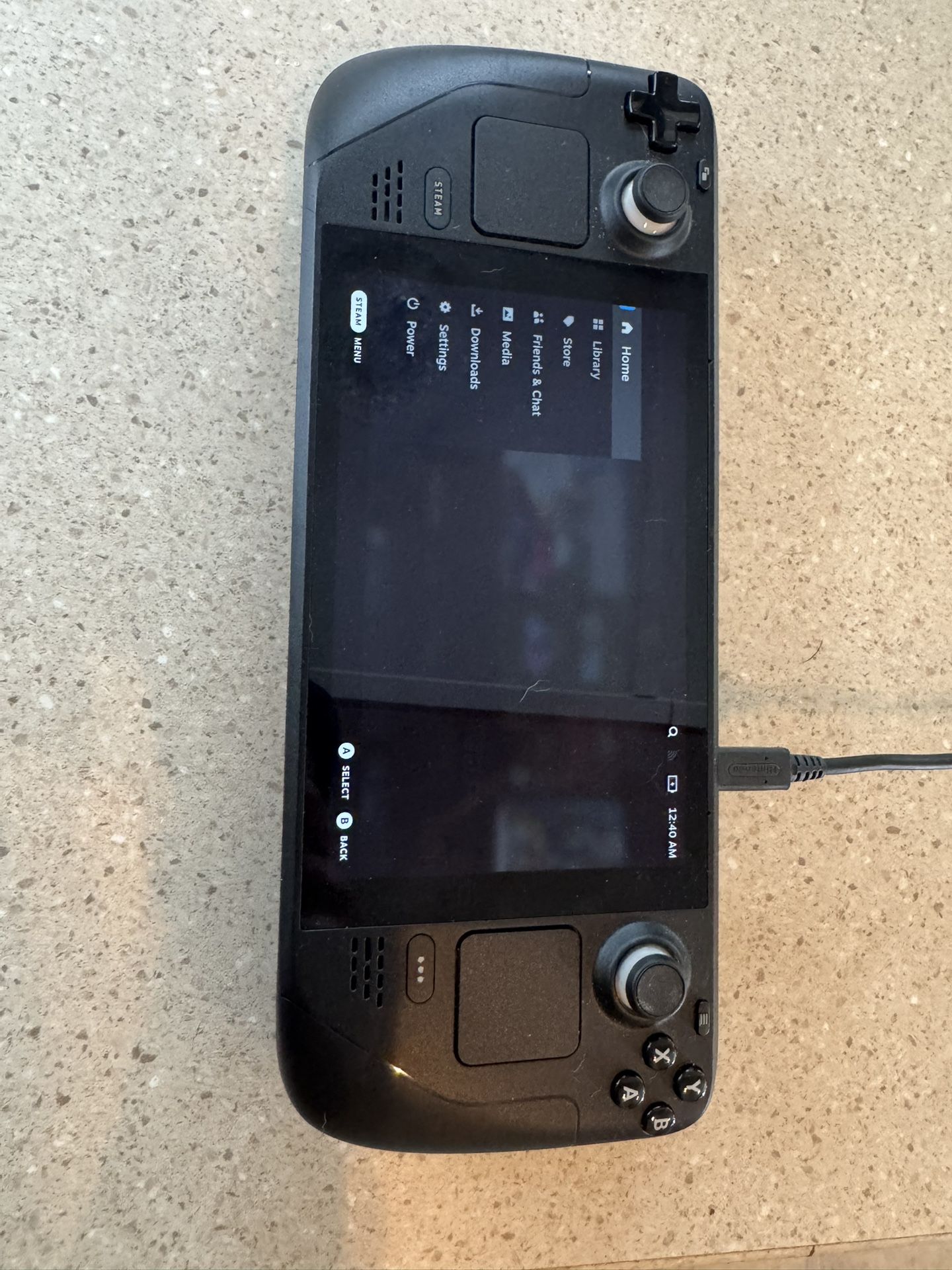 Steam Deck 256GB w/ Case – Great Condition – Ready to Game