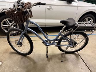 Electra Townie Go! Electric Bike – Icy Blue