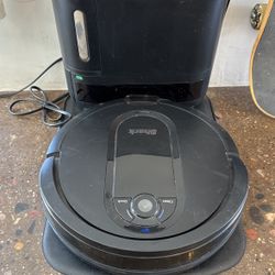 Shark Vacuum Cleaner 