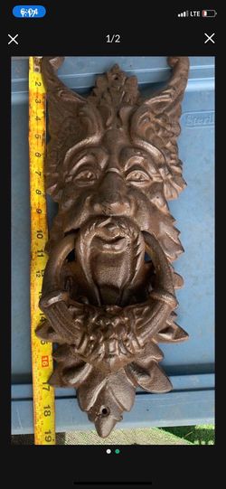 Cast iron door knocker