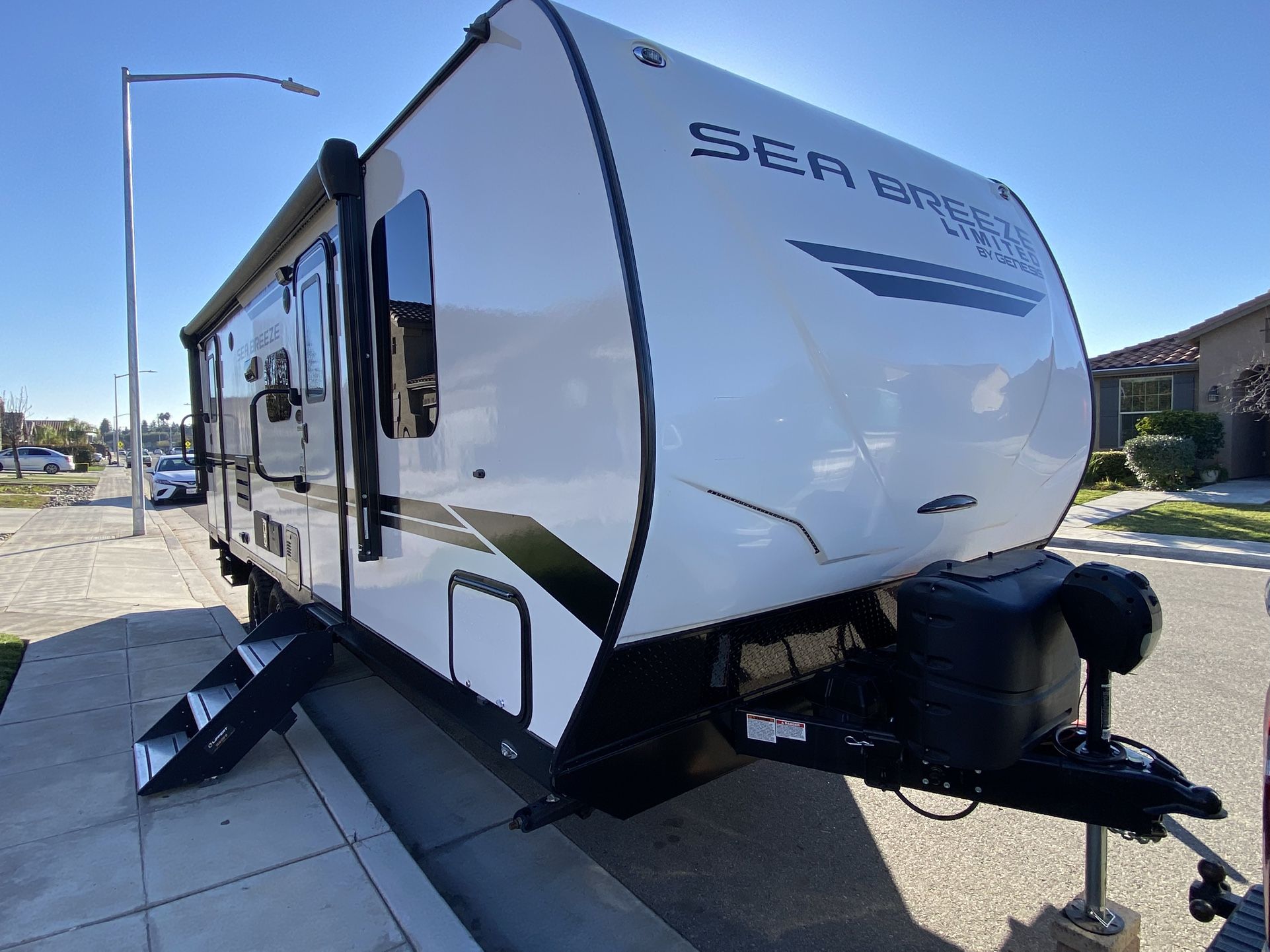 2023 Genesis SEA BREEZE