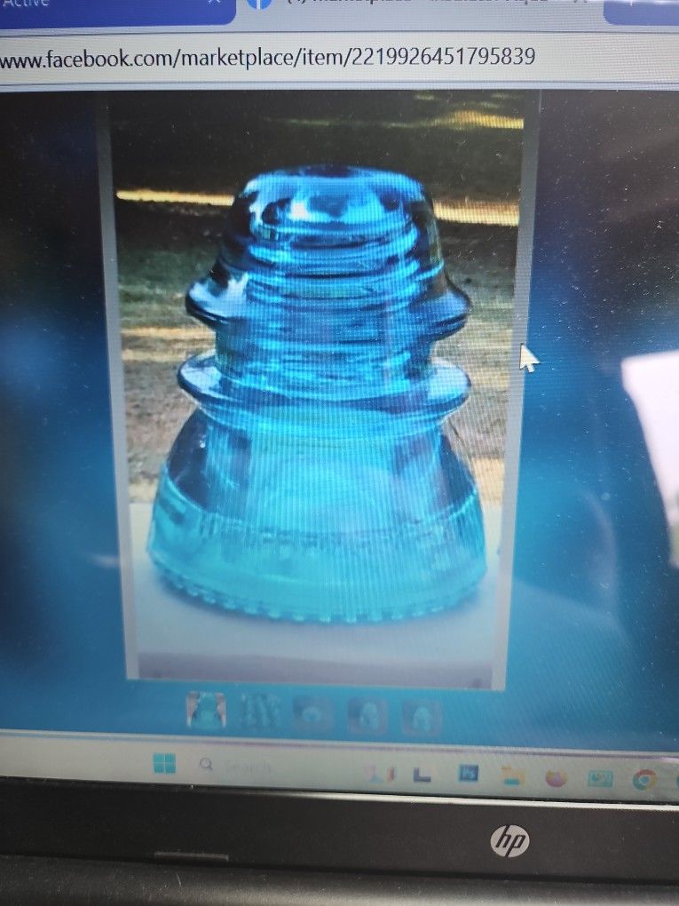 Insulators vintage aqua glass antique Hemingway 42 please read.