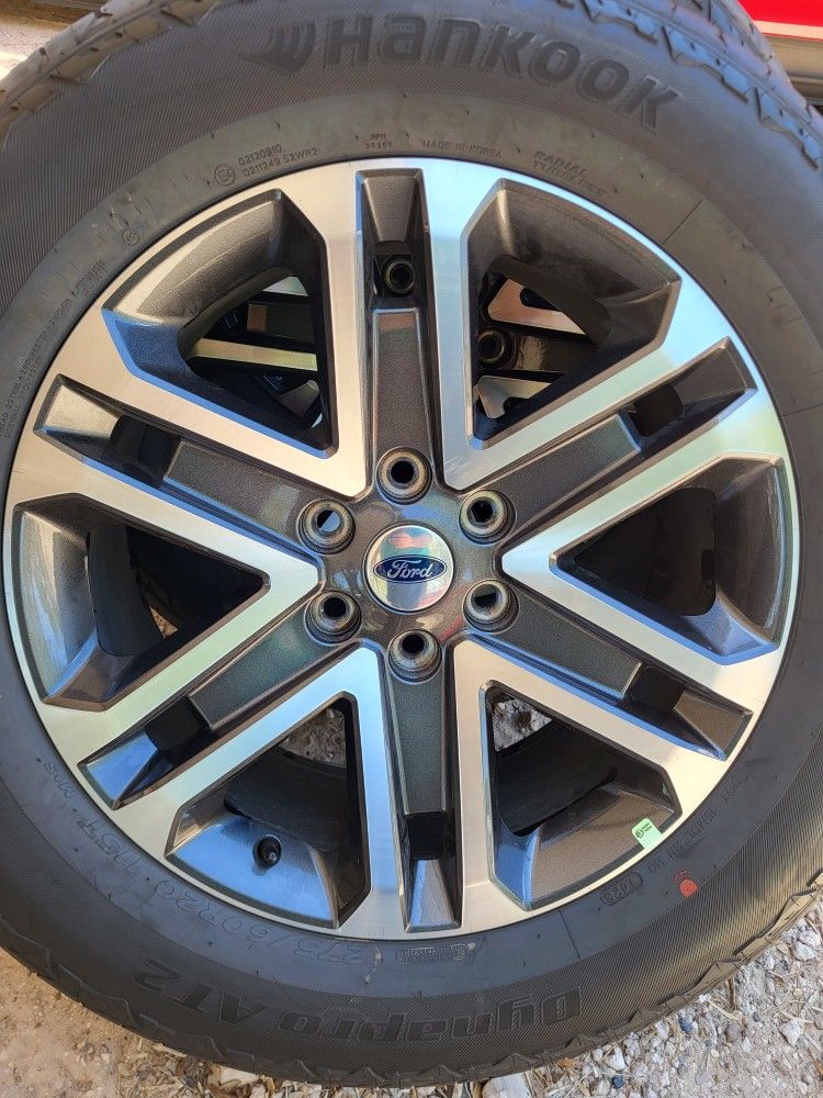 New 20" Oem 2023 Ford F150 STX Rims / Tires 275/60/22