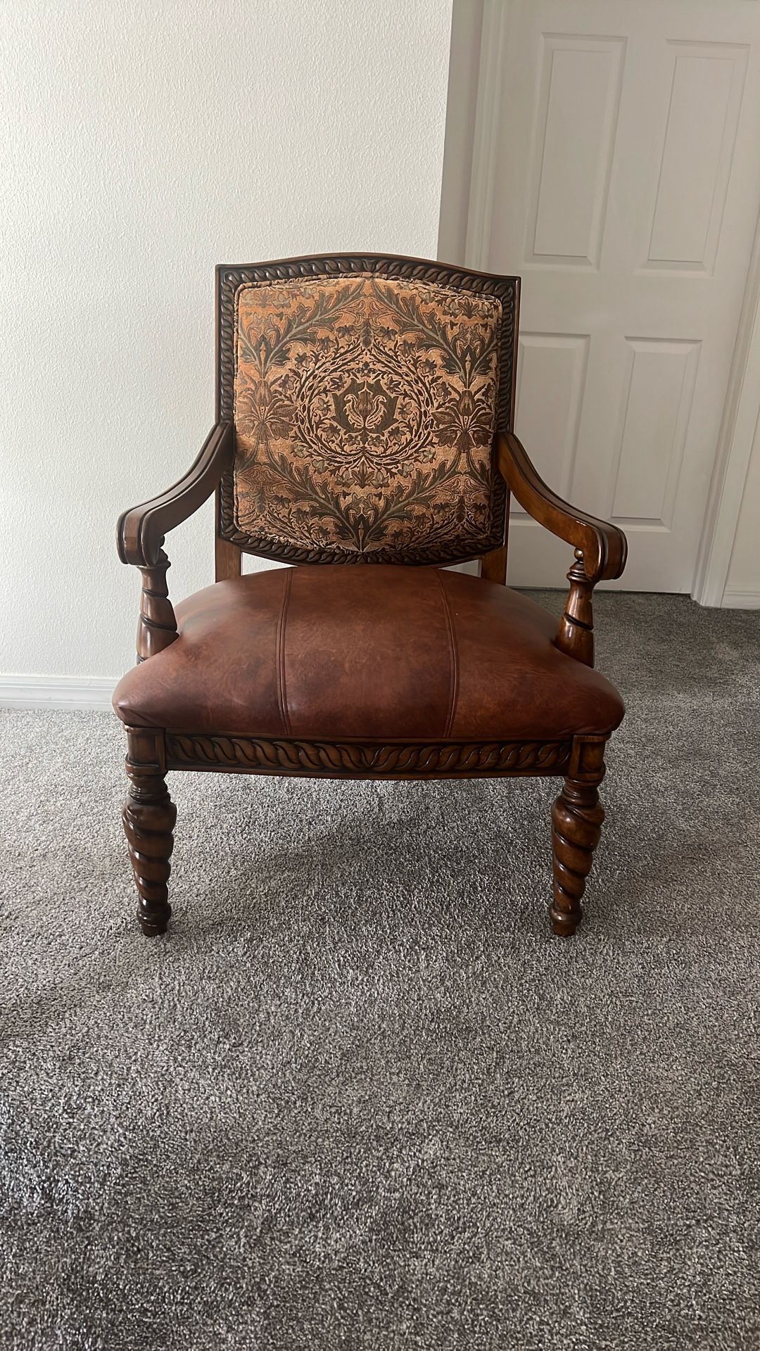 Leather Oversized 4 Set Of Chairs