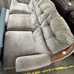 Three Seater couch - PORTLAND/GRESHAM