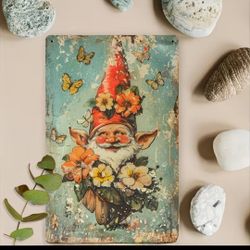Metal Wall Decor With Gnome