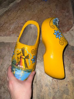 Holland clogs