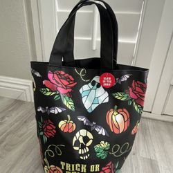 Bath & Body Works Glow In The Dark Halloween Bag