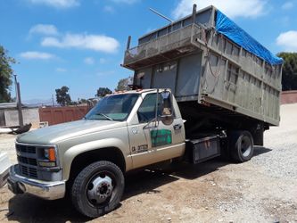 Dumping truck! Chevrolet 99 diésel