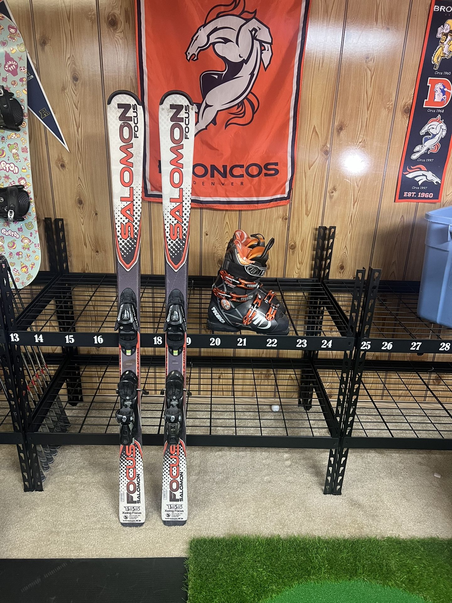 Salomon Ski Package With Boots And Bindings 