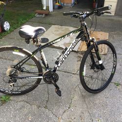Cannondale Mint Super Bike Deal  $325.. Or Best Offer ! 