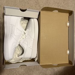 Men’s Nike Air Force 1 Size 8.5