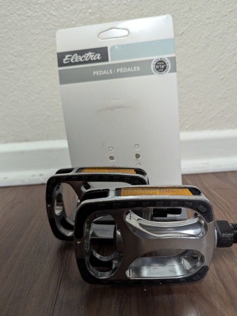 Electra City Alloy Pedal Set