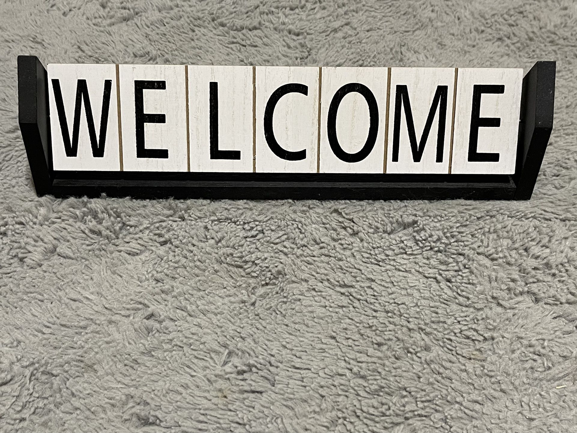 Welcome/hello Sign 