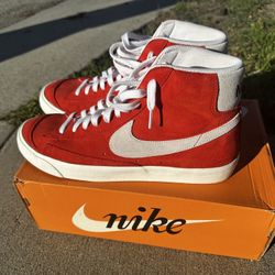 Blazer Mid 