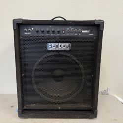 Fender Rumble 60 Bass Amplifier 12” Speaker Combo Amp with Pulsating Red LED