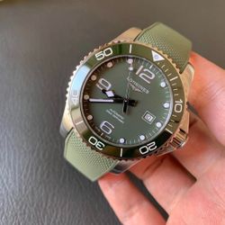 High quality men's automatic mechanical watch 41mm, brand new with box, the best gift