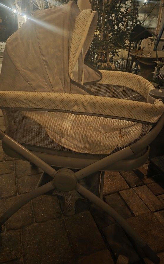 Bassinet & Changing Table