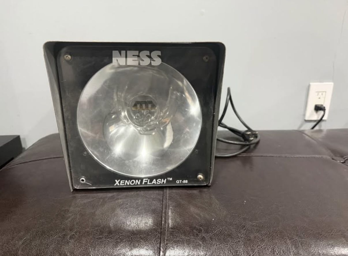 Ness Zenon Flash GT-88 DJ Strobe light
