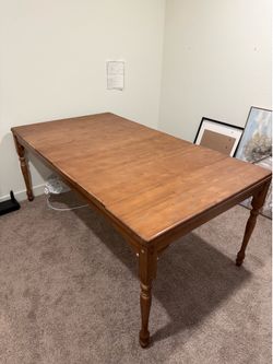 Gaming table