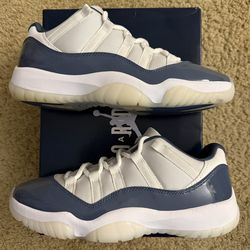 Size 9 (Worn once, with original box) - Air Jordan 11 retro low diffused blue