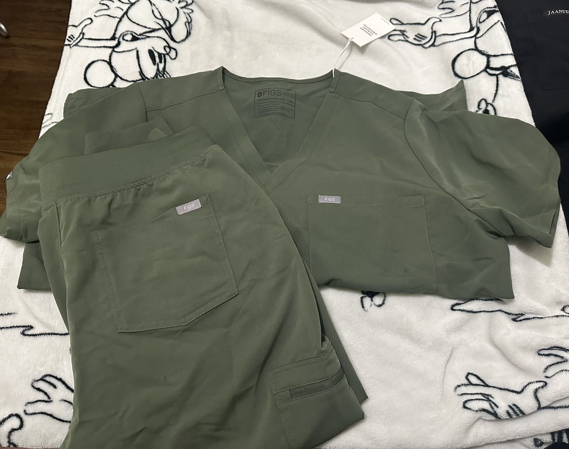 FIGS scrubs
