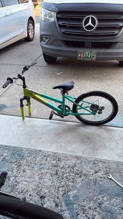 Kids Bike Missing Front Wheel