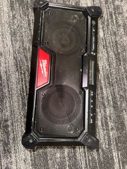 Milwaukee Jobsite Bluetooth Speaker