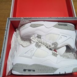 Jordan 4 White Oreo - Size 10.5 Men