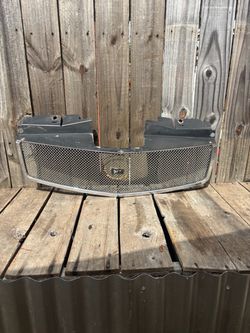***2003-2007 CADILLAC CTS FRONT METAL MESH GRILLE CHROME