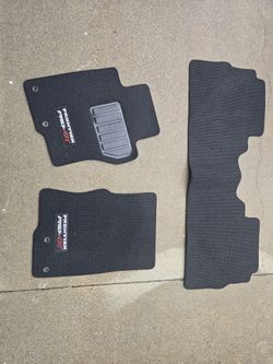 Nissan frontier truck pro 4x carpet kit