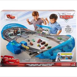 Disney Pixar Cars Ultimate Florida Speedway Trackset Lightning McQueen